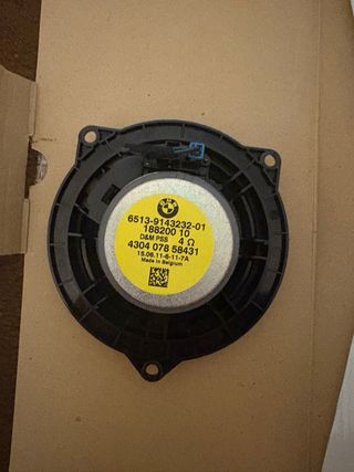 Altavoces BMW Serie 1 (2011). Set 4 piezas.