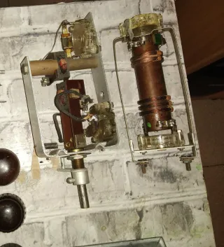 N.37 Ricambi originali per Radio CGE 451