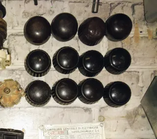 N.37 Ricambi originali per Radio CGE 451