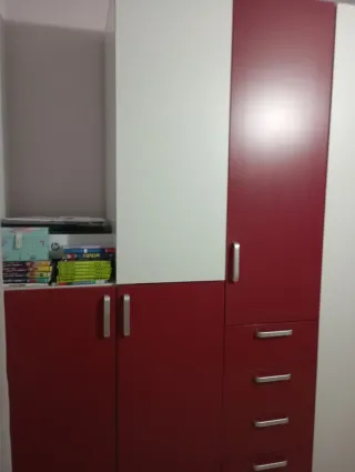 Armario Dormitorio Rojo y Blanco