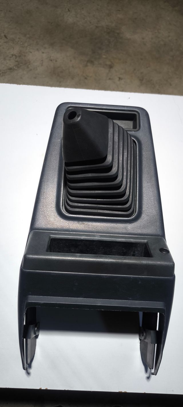 Consola y Fuelle Cambio Mitsubishi Space Wagon