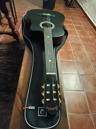 Guitarra Negra Memphis con Funda