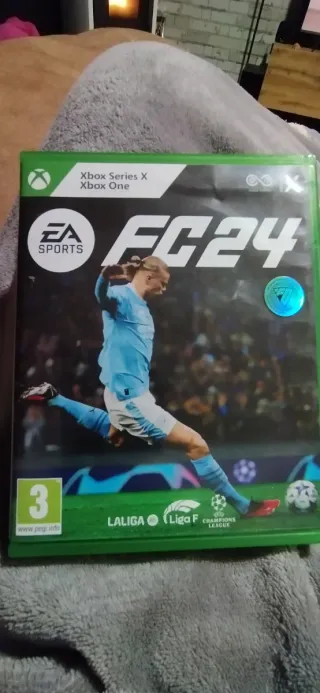 FC 24 Xbox Series X / Xbox One