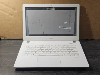 Acer Aspire V3-371-33XE Portátil Blanco