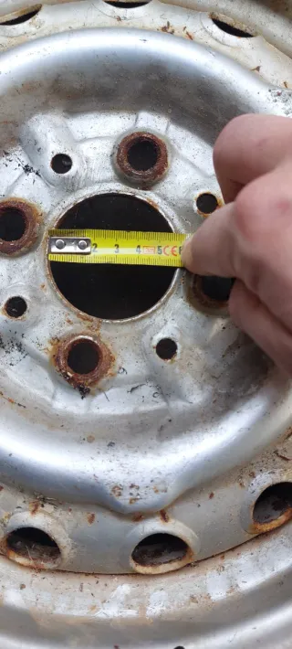 Llantas de coche o remolque (4 unidades)