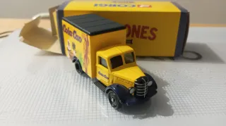 Camión Corgi Cola Cao 1/43
