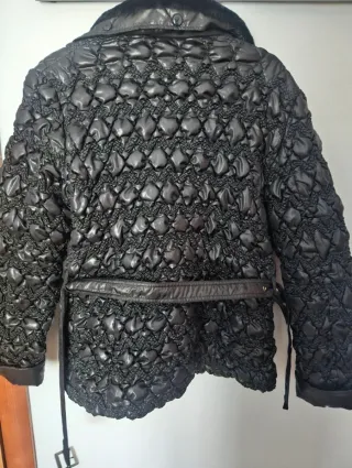 Abrigo White Rose Negro Talla L