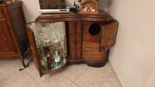 Mobile bar radica noce anni '50 con radio IMCA