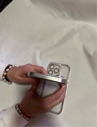 iPhone 16 Pro Plata/Blanco