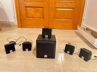 Altavoces Creative 5.1 + subwoofer (5 satélites)
