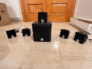 Altavoces Creative 5.1 + subwoofer (5 satélites)