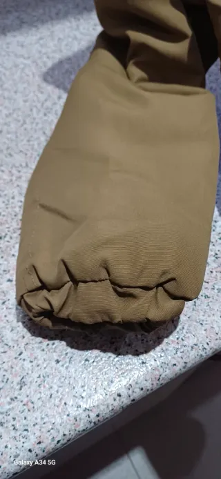 Abrigo hombre capucha