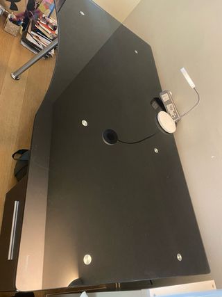 Escritorio cristal negro con cajones metálicos