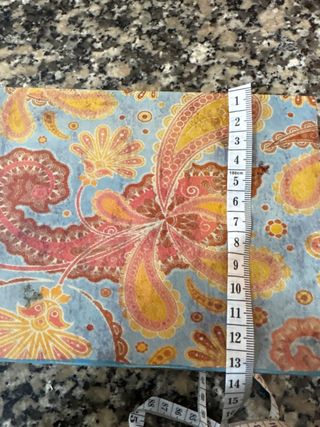 Caja de madera pequeña decorada