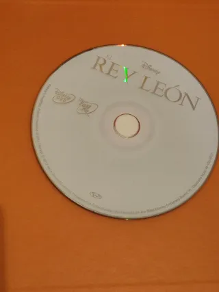 Colección Disney Clásicos 18 Cuentos + DVD