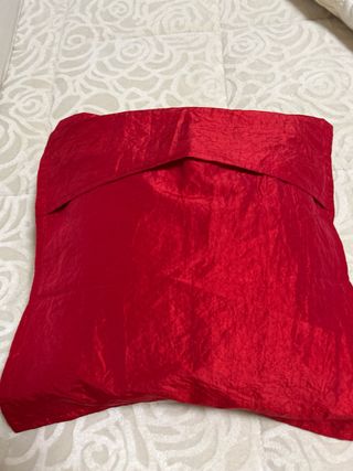 Fodera Ester Cuscino raso rosso “Egon Furstenberg