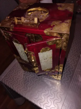 Joyero Asiático Rojo y Dorado