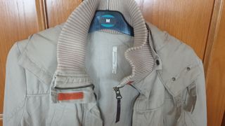 Parka Stradivarius Beige Talla M