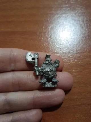 Enano de plomo Warhammer (1)