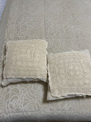 Coppia cuscini uncinetto beige