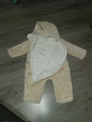 Buzo peluche bebé abrigo enterizo