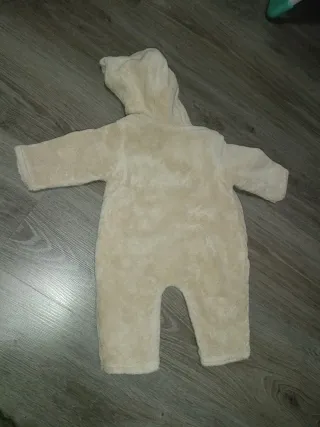 Buzo peluche bebé abrigo enterizo