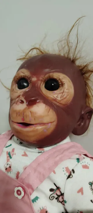 Mona realista de peluche