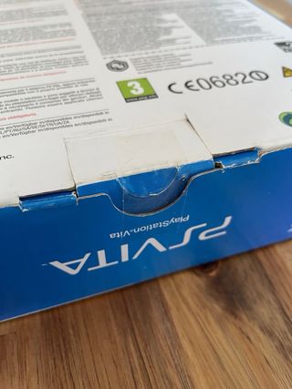PS Vita PCH-1104 OLED 3G Crystal Black nueva