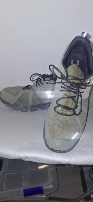 Zapatillas ON Running Hombre Verde/Negro