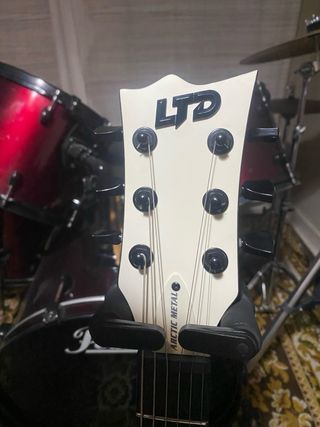 Guitarra ESP LTD eclipse Artic Metal