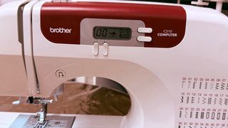 Máquina de coser Brother CS10