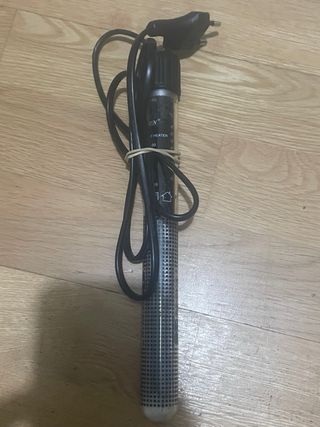 Acuario 86L con dos tapas ( una no funciona).