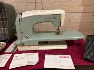 Máquina de coser Adlerette automática