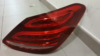 Piloto trasero Mercedes Benz