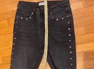 Pantalones vaqueros flare con tachuelas Brownie