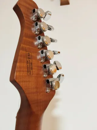 Guitarra Harley Benton Fusion-III