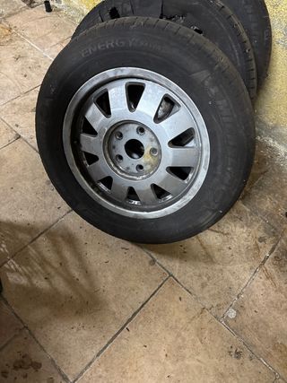 2 Llantas Audi A3 en llanta 15