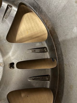 Llanta Golf VI 1K0601025BM