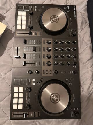 Controlador Traktor Kontrol S3 + Funda UDG