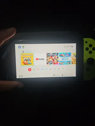 Nintendo Switch Azul y Amarillo
