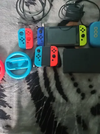 Nintendo Switch Azul y Amarillo