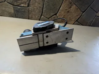 Cepillo Eléctrico Carpintero Virutex