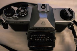 Cámara Analógica Pentax K1000 + objetivo 50 mm