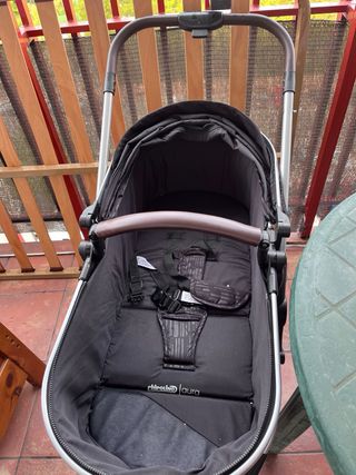 Cuna colecho y carrito bebé MOBICLINIC