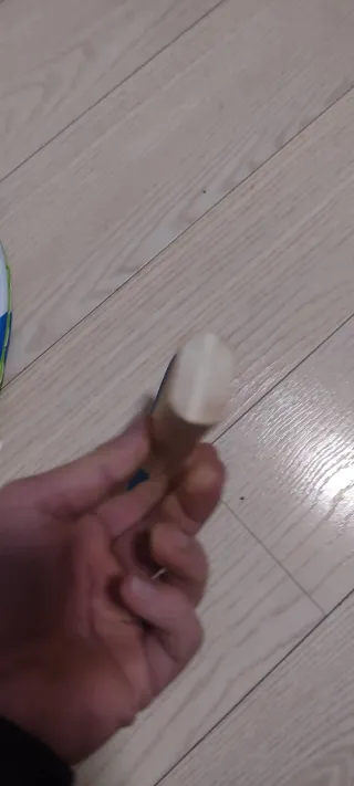 Pala de ping pong roja y azul