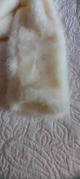 Chaqueta de pelo blanca