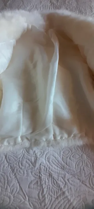 Chaqueta de pelo blanca