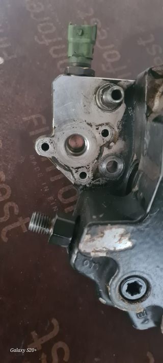 Bomba Gasóleo Volvo D5 185cv