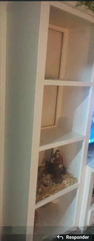 Aparador y repisa muy nuevos blancos madera maciza