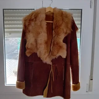 Abrigo de pelo marrón